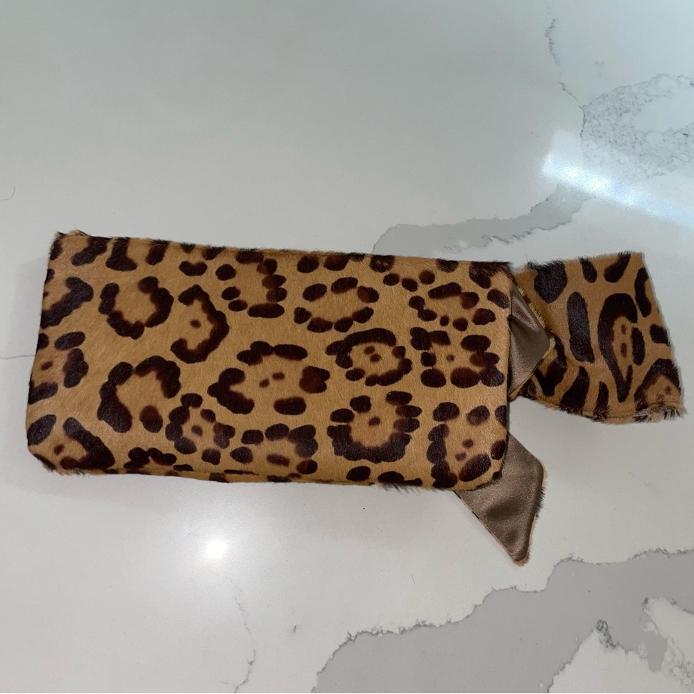 Valentino pony hair fur leopard bow clutch - Picture 8 of 11